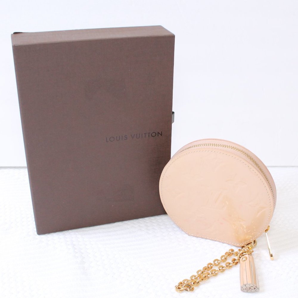 Louis Vuitton Vernis Port Monnaie Round Coin Case - Picture 2 of 12
